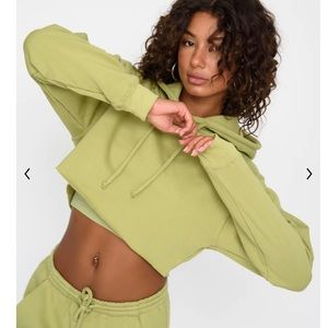 Skatie Ultralux Ariana Cropped Hoodie - Matcha